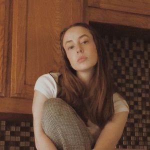 Meet your Posher, Holly